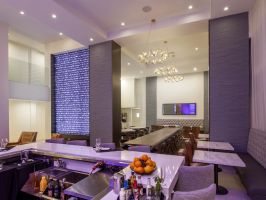 Hotel TRYP by Wyndham Savannah image