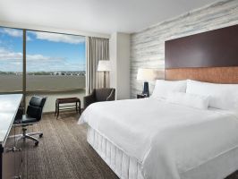 Hotel Westin Washington National Harbor image