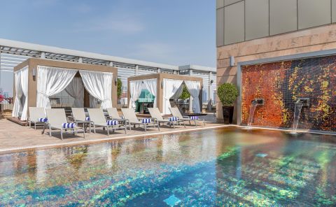 Hotel Radisson Blu Hotel Dubai Media City image