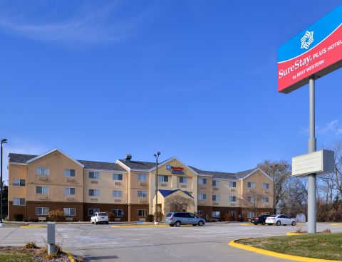 Hotel SureStay Plus Hotel By Best Western Ottumwa image