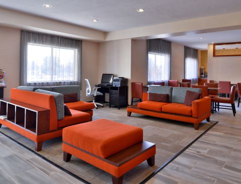 Hotel SureStay Plus Hotel By Best Western Ottumwa image