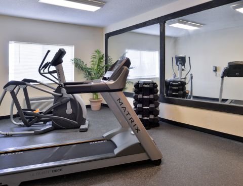 Hotel SureStay Plus Hotel By Best Western Ottumwa image