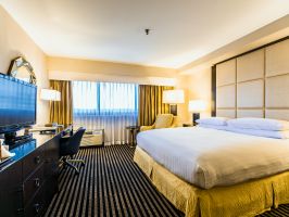 Hotel APA Hotel Woodbridge image