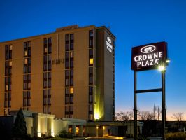 Hotel Crowne Plaza Newark Airport image