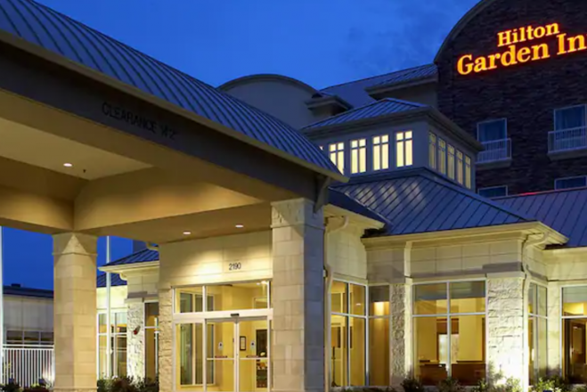 Hilton Garden Inn Dallas/Arlington, Arlington (TX) - Book Day Rooms