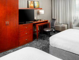 Hotel Courtyard By Marriott San Antonio Six Flags At The RIM image