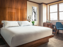 Hotel Hotel Hugo image