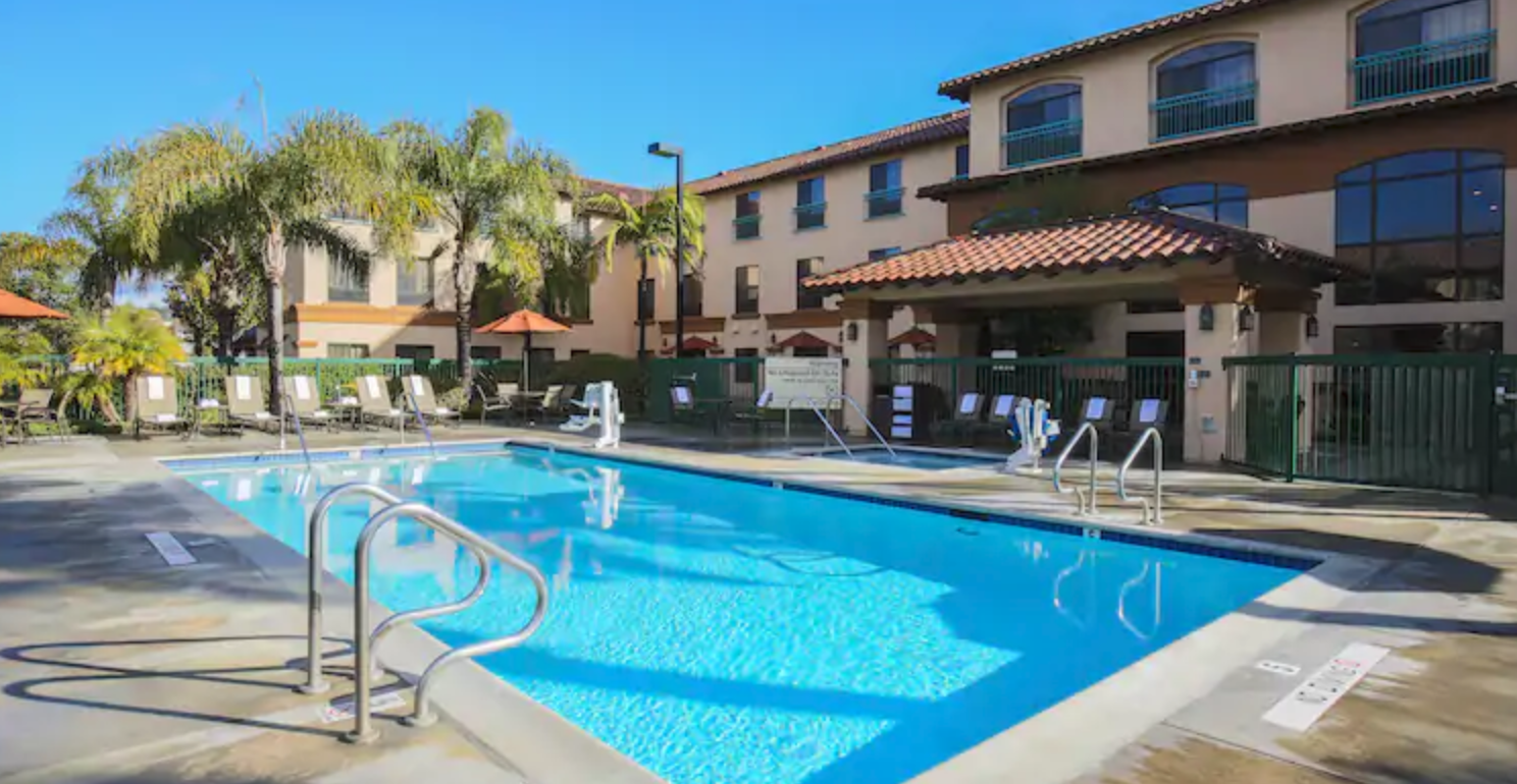 Hampton Inn & Suites Camarillo, Camarillo Book Day Rooms HotelsByDay