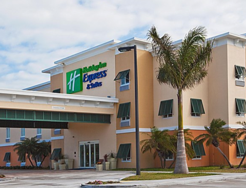 Hotel Holiday Inn Express & Suites Marathon image