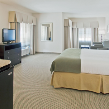 Hotel Holiday Inn Express & Suites Marathon image