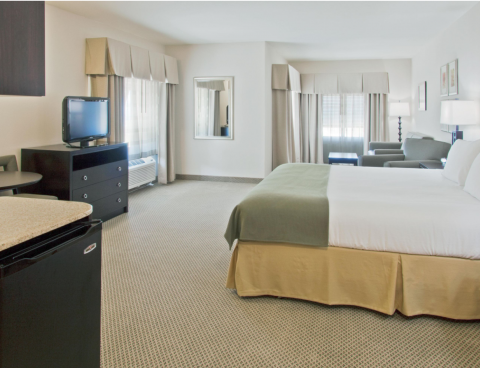 Hotel Holiday Inn Express & Suites Marathon image