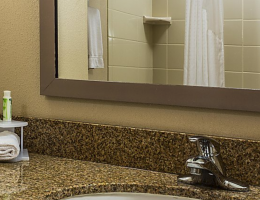 Holiday Inn Express & Suites Marathon, Marathon