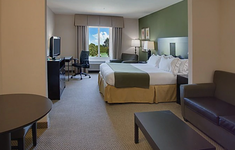 Holiday Inn Express & Suites Marathon, Marathon