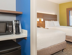 Hotel Holiday Inn Express & Suites Phoenix Tempe - University image