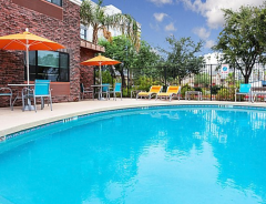 Hotel Holiday Inn Express & Suites Phoenix Tempe - University image