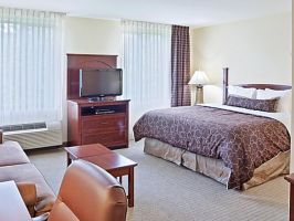 Hotel Staybridge Suites Everett - Paine Field image