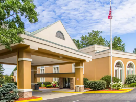Hotel Quality Inn Wickliffe image