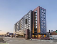 Hotel SpringHill Suites By Marriott St. Paul Downtown image