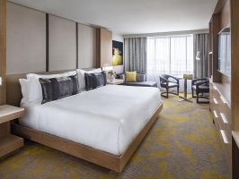 Hotel Washington Court Hotel image