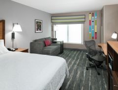 Hotel Hampton Inn & Suites, Skokie image