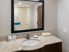 Hotel Hampton Inn & Suites, Skokie image