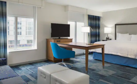 Hotel Hampton Inn & Suites Rosemont Chicago O’Hare image