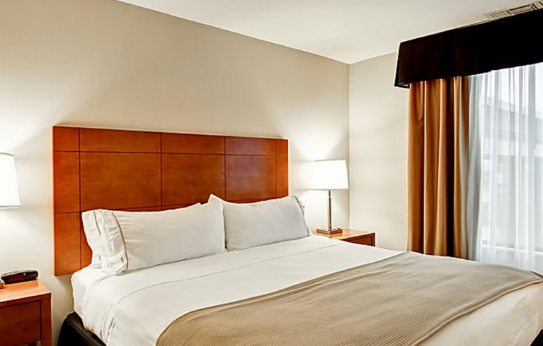 Holiday Inn Express And Suites Guelph, Guelph