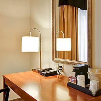 Hotel Holiday Inn Express And Suites Guelph image