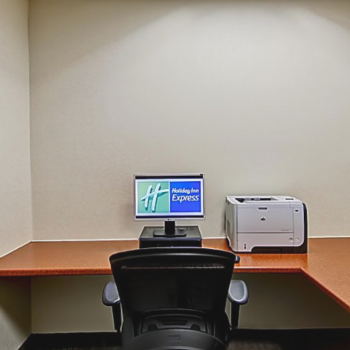 Hotel Holiday Inn Express And Suites Guelph image