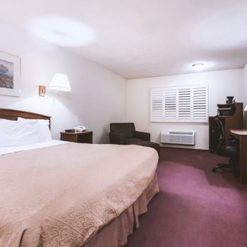 Hotel Sky-Palace Inn & Suites Mccook image