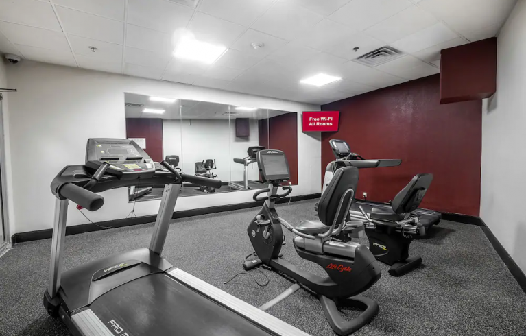 Red Roof PLUS+ & Suites Atlanta-Cumberland/Vinings, Smyrna