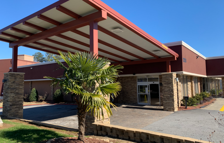 Red Roof PLUS+ & Suites Atlanta-Cumberland/Vinings, Smyrna