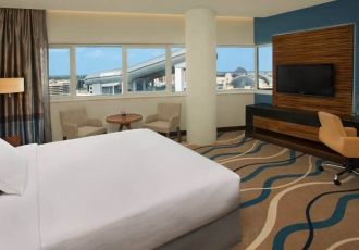 Hotel DoubleTree By Hilton Hotel And Residences Dubai Al Barsha image