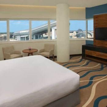 Hotel DoubleTree By Hilton Hotel And Residences Dubai Al Barsha image
