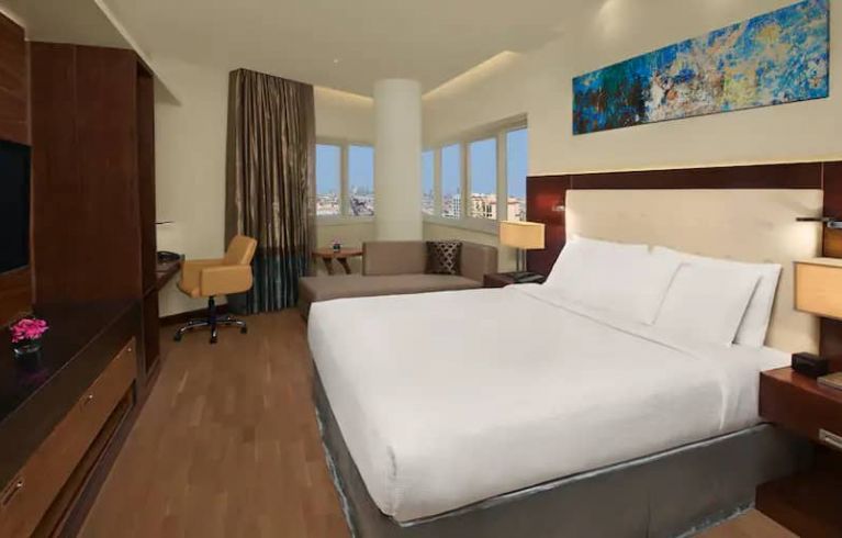 DoubleTree By Hilton Hotel And Residences Dubai Al Barsha, Dubai