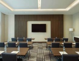 Hampton By Hilton Dubai Airport, Dubai