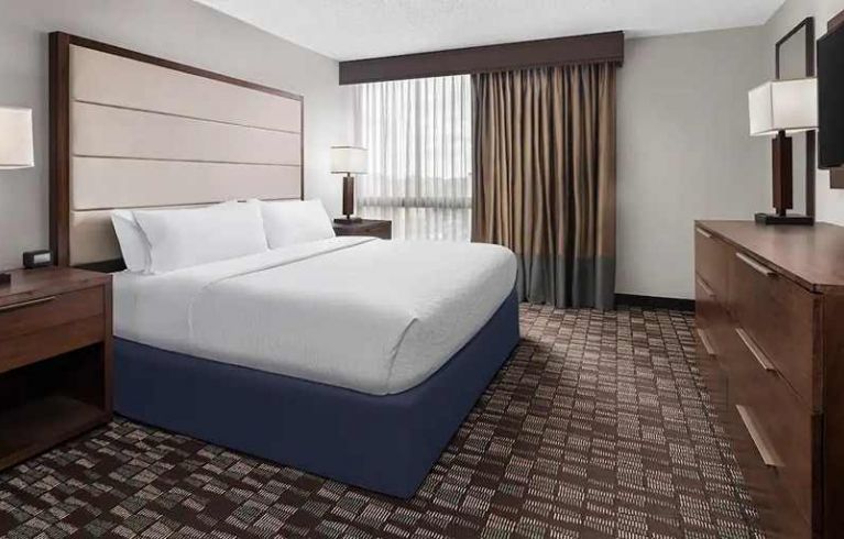 Embassy Suites By Hilton Nashville Airport, Nashville