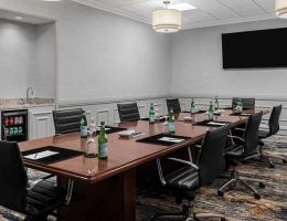 Embassy Suites By Hilton Nashville Airport, Nashville