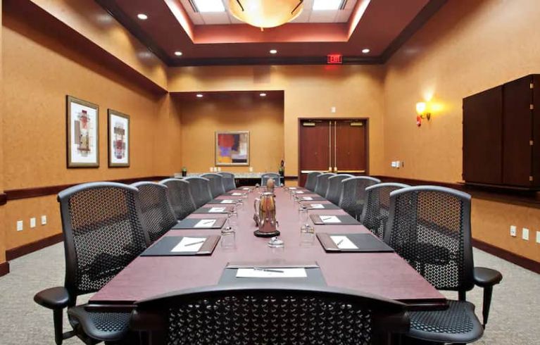 Embassy Suites By Hilton Charlotte-Concord-Golf Resort & Spa, Charlotte