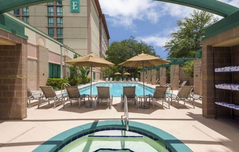 Embassy Suites By Hilton Tampa-USF-Near Busch Gardens, Tampa