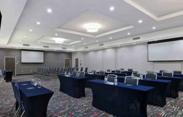 Hampton Inn & Suites Houston East Beltway 8, Houston
