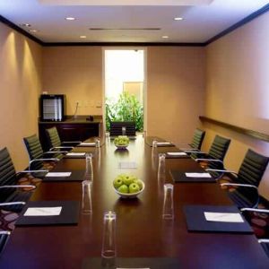 Meeting room perfect for every business appointment at the Embassy Suites by Hilton Alexandria-Old Town