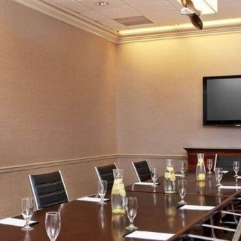 Hotel Hilton Woodcliff Lake image