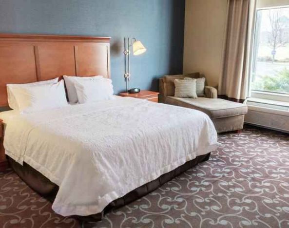 Hampton Inn & Suites Chicago Deer Park