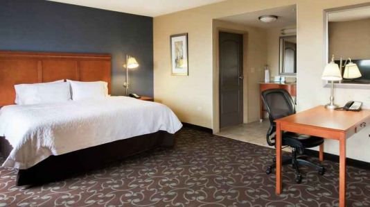 Hampton Inn & Suites Chicago Deer Park, Deer Park