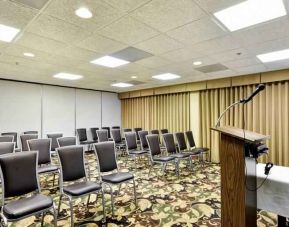 Elegant meeting room perfect for every business appointment at the Hampton Inn Chicago-Gurnee.