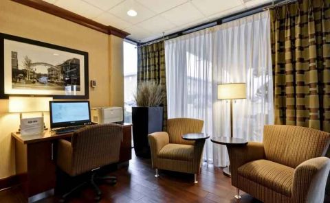 Hotel Hampton Inn Chicago-Gurnee image