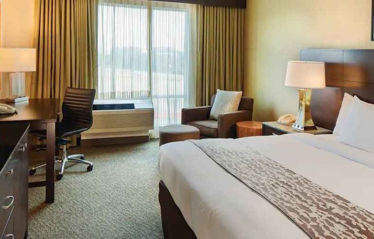 DoubleTree By Hilton Boston Bayside, Boston