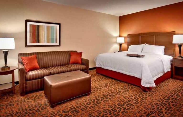 Hampton Inn Omaha/West Dodge Road (Old Mill), Omaha