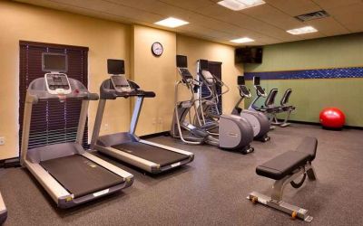 Equipped fitness center at Hampton Inn Omaha/West-Dodge Road (Old Mill).
